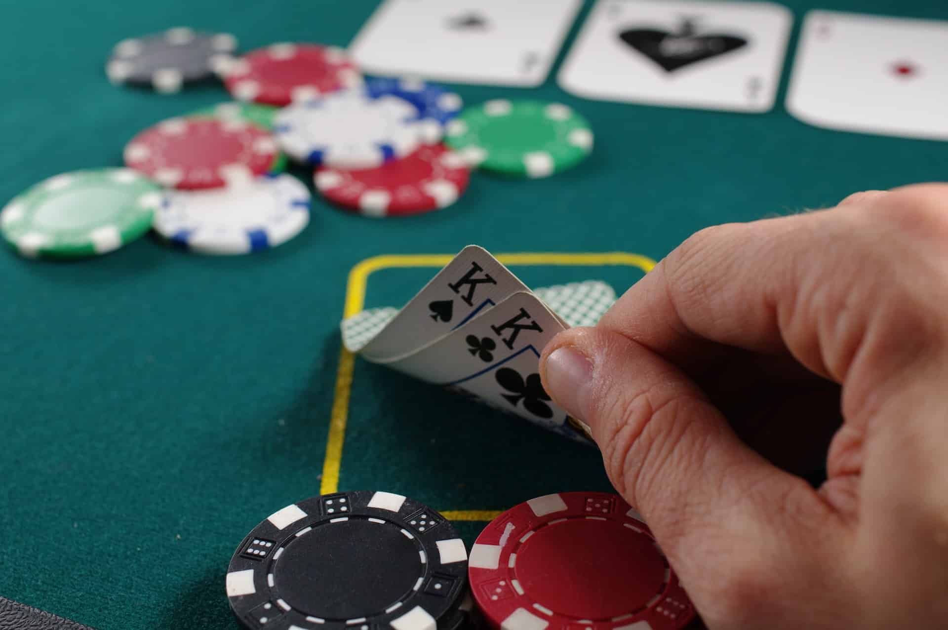 Four Types of Poker, and How to Tell Them Apart